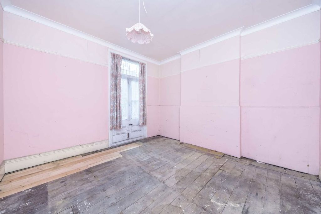 Property photo 3 of 3