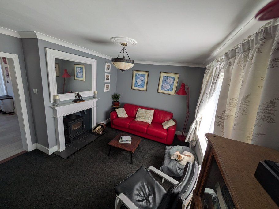 Property photo 3 of 11