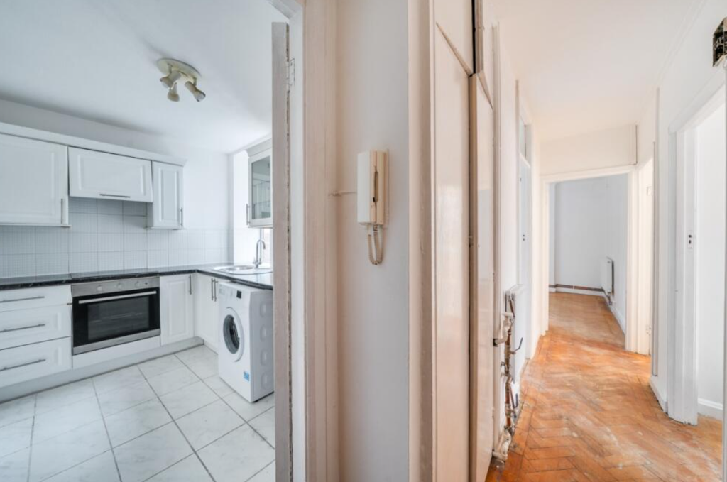 Property photo 3 of 7