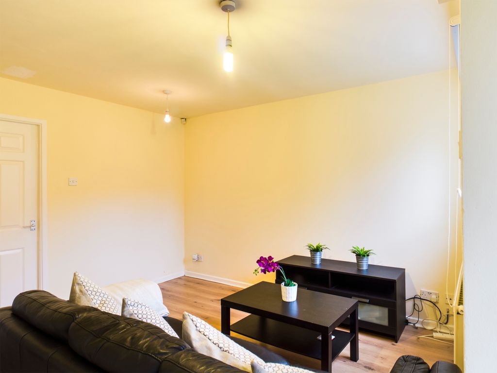 Property photo 1 of 6 Photo 0