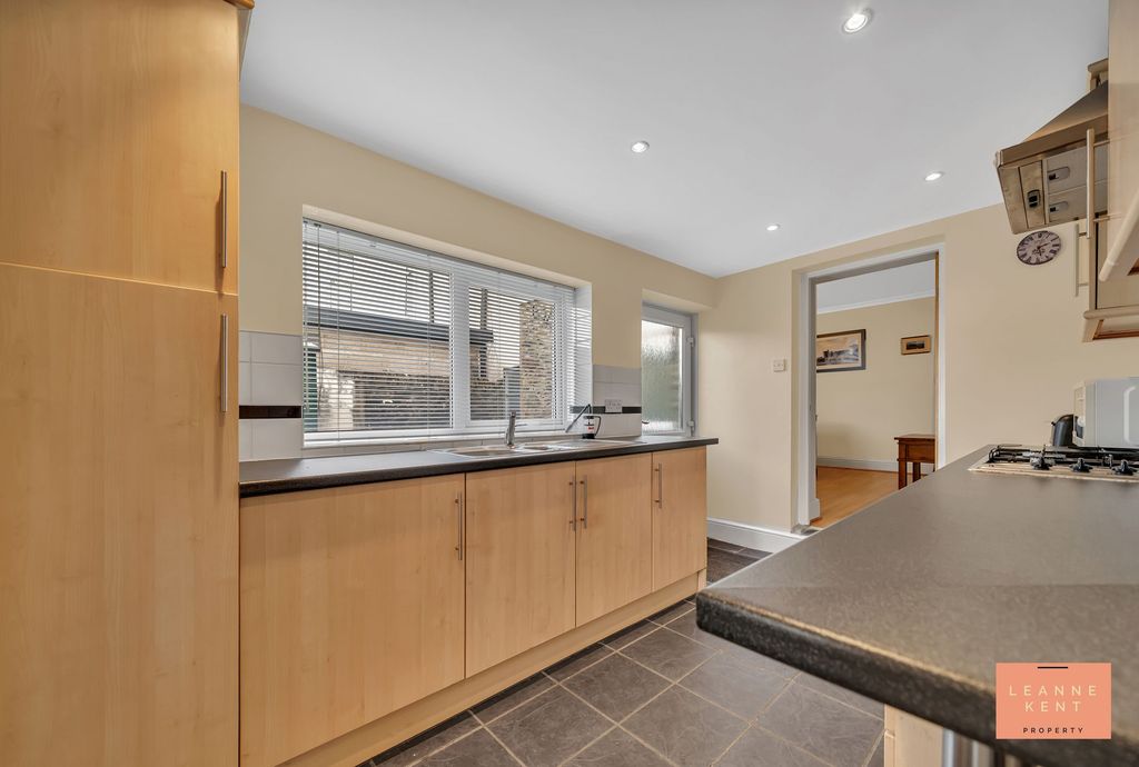 Additional image 9 of 3 bed semi-detached house for saleStation Terrace, Caerphilly CF83