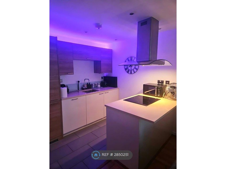 Property photo 3 of 35