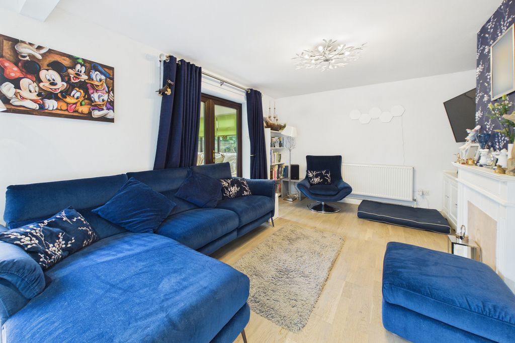 Property photo 3 of 29