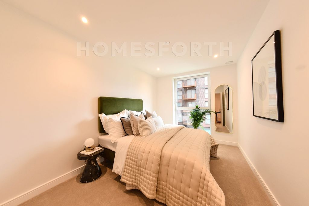 Property photo 1 of 18 Photo 5