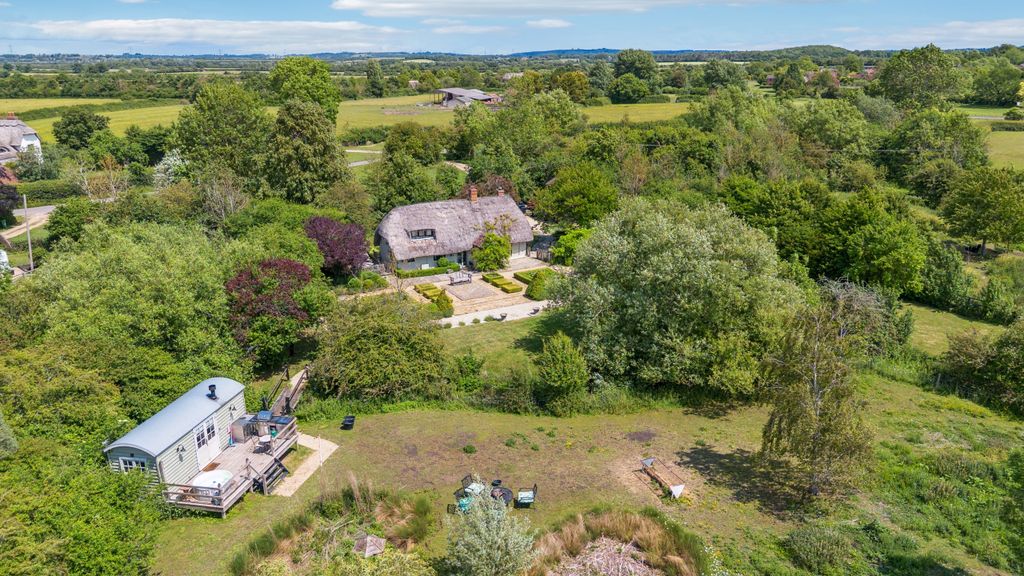 Property photo 3 of 33 Dji_0005