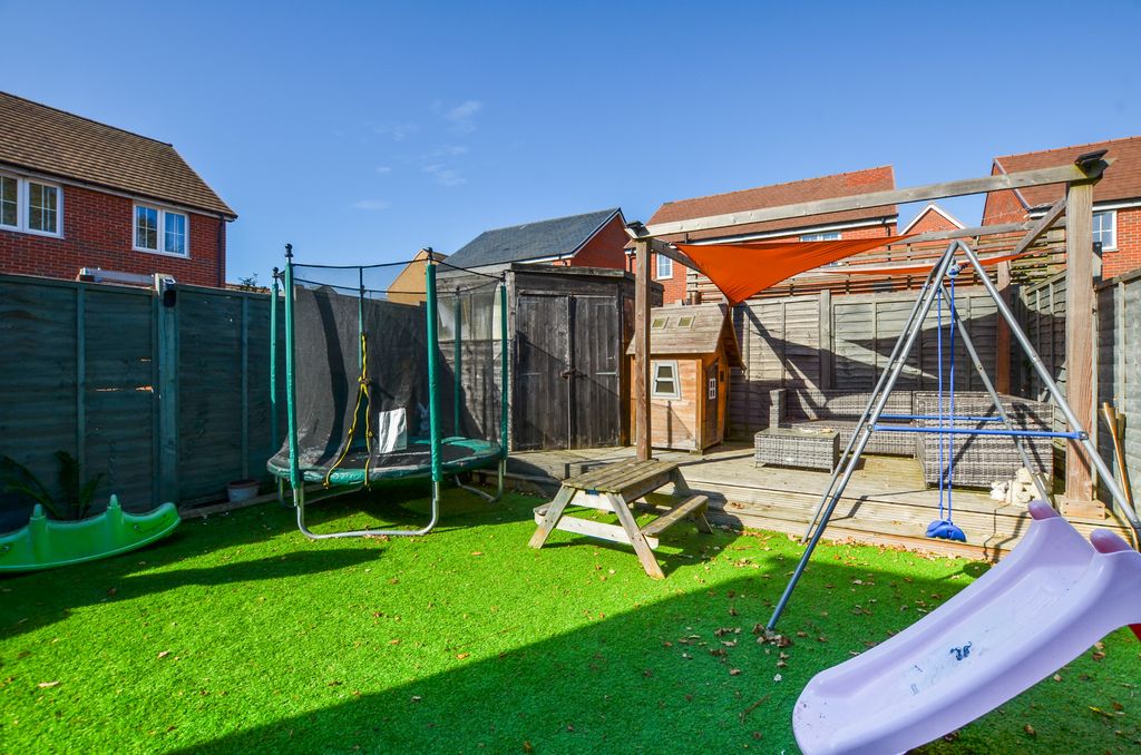 Property photo 3 of 21