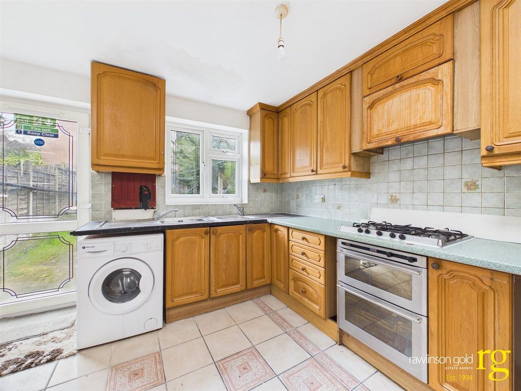 Property photo 2 of 21 Cam02900G0-Pr0326-Still009.Jpg