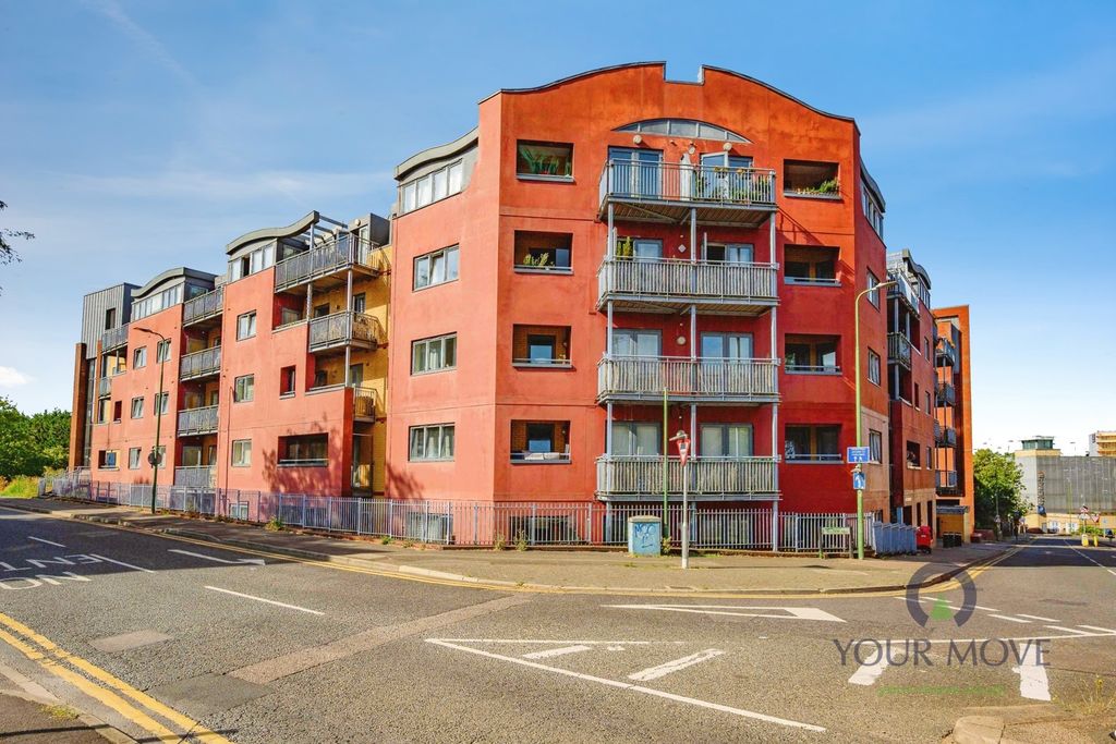Property photo 3 of 12 Pbox-Img.Jpg