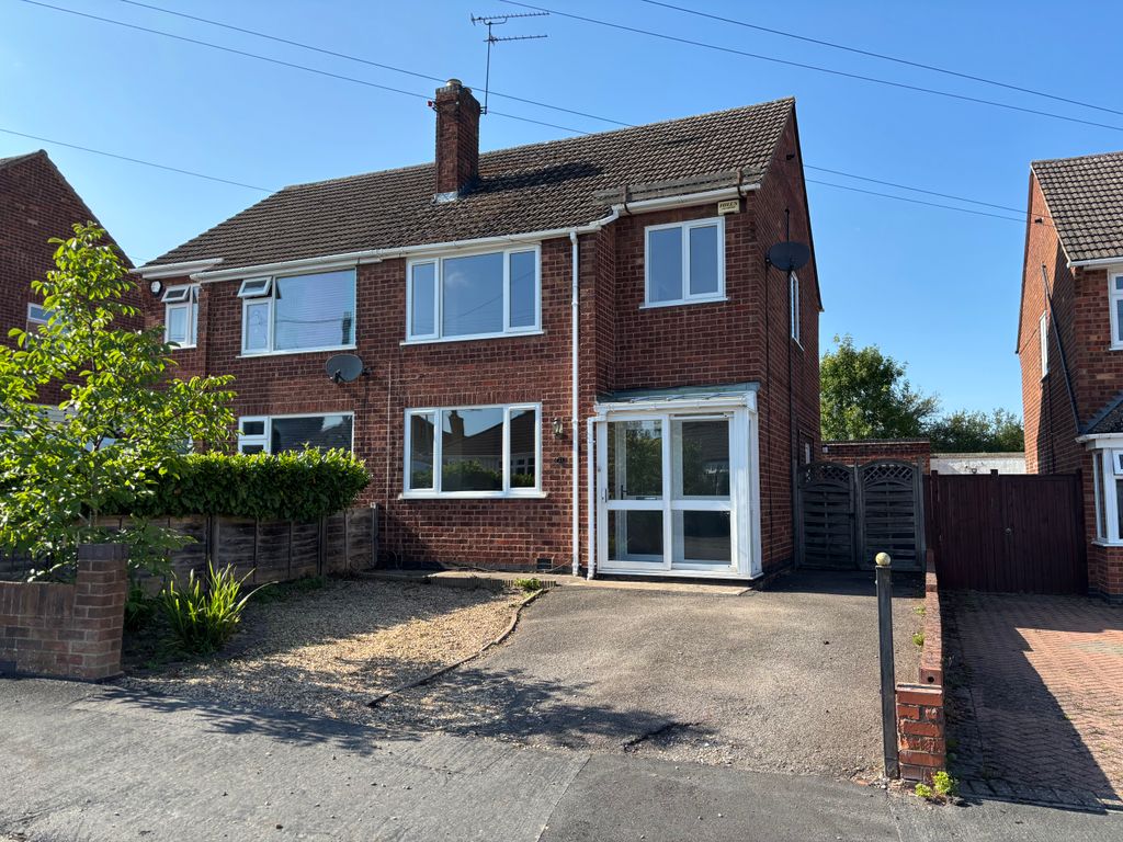 Property photo 1 of 20 Three Bedroom Semi Detached House In Groby