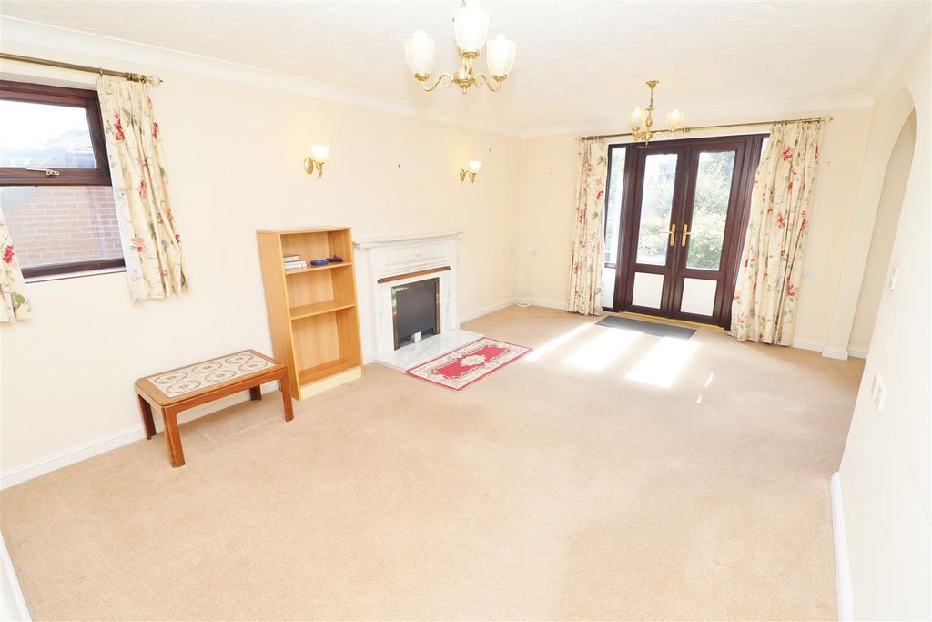 Property photo 2 of 13 Img_8810.Jpg