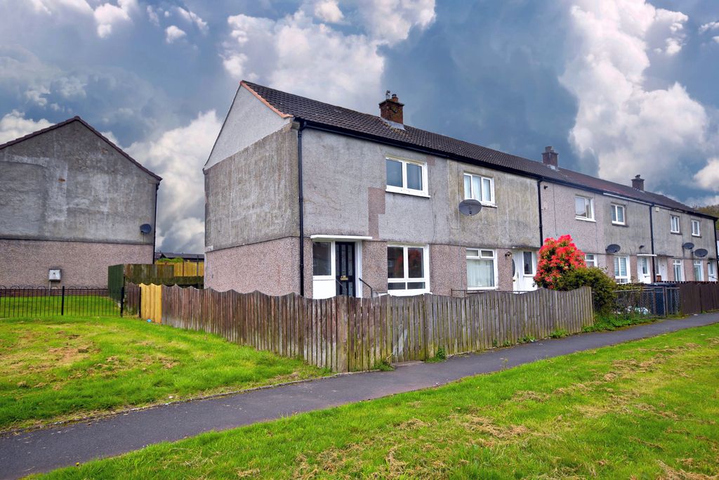 Property photo 1 of 13 2 Bedroom End Terrace For Rent