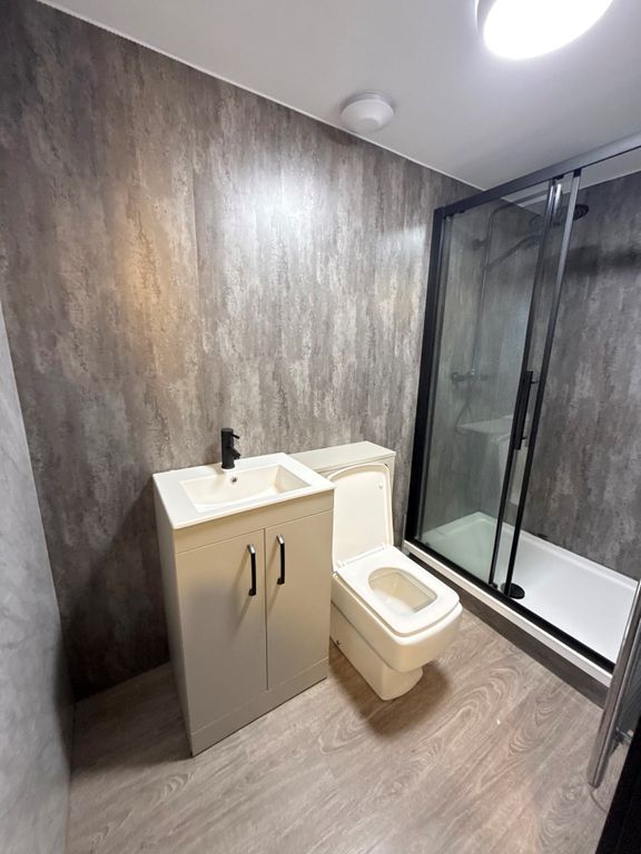 Property photo 3 of 4 Bathroom