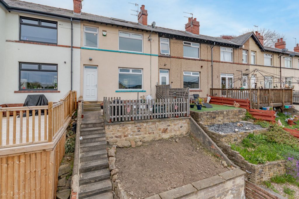 Property photo 2 of 16 Picture No. 17