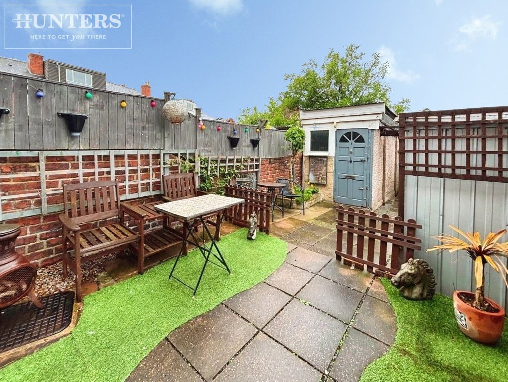 Property photo 1 of 17 Pbox-Img.Jpg
