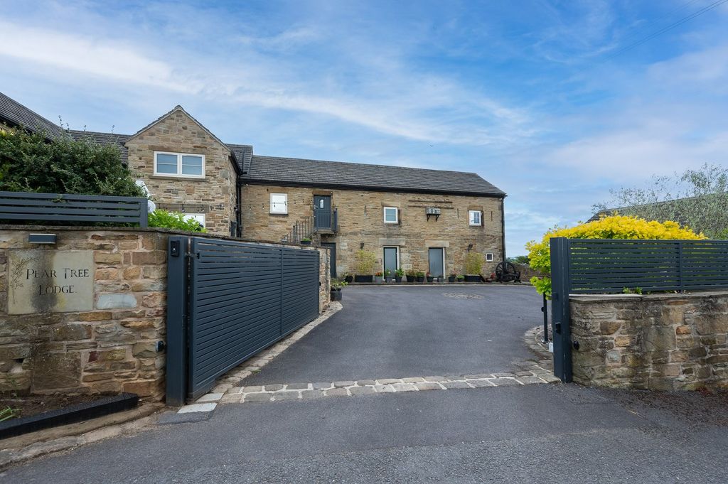 Property photo 1 of 56