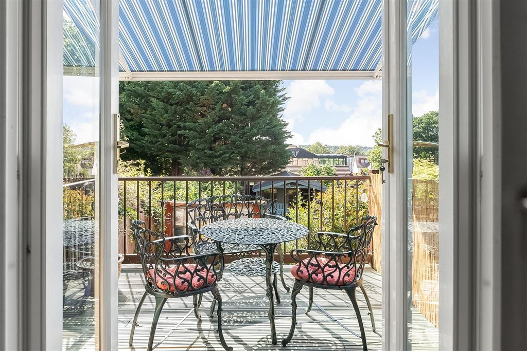 Property photo 2 of 16 Veranda