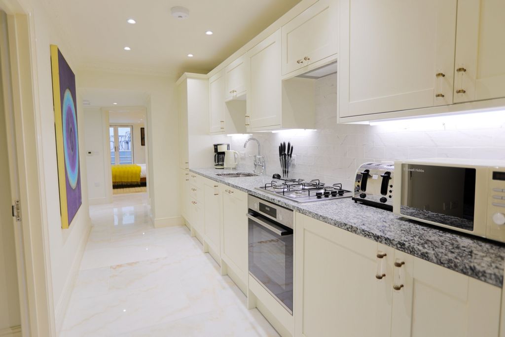 Property photo 2 of 19 Nel Bf Kitchen 1