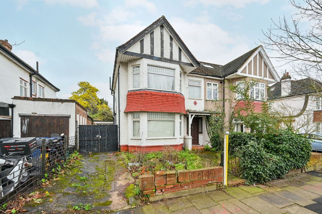 Property photo 1 of 15