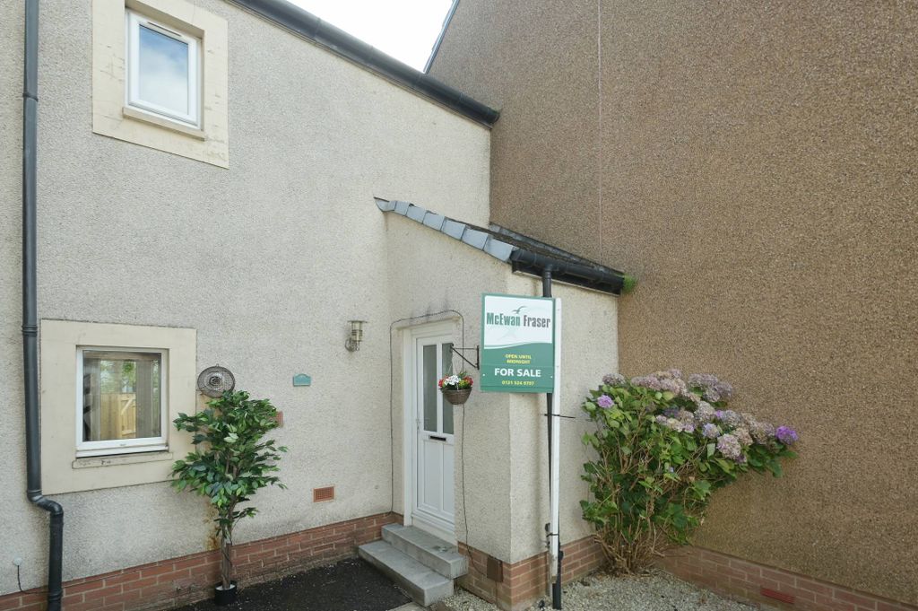Property photo 1 of 25