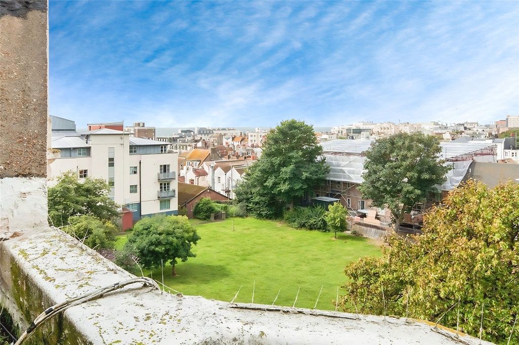 Property photo 2 of 9 View