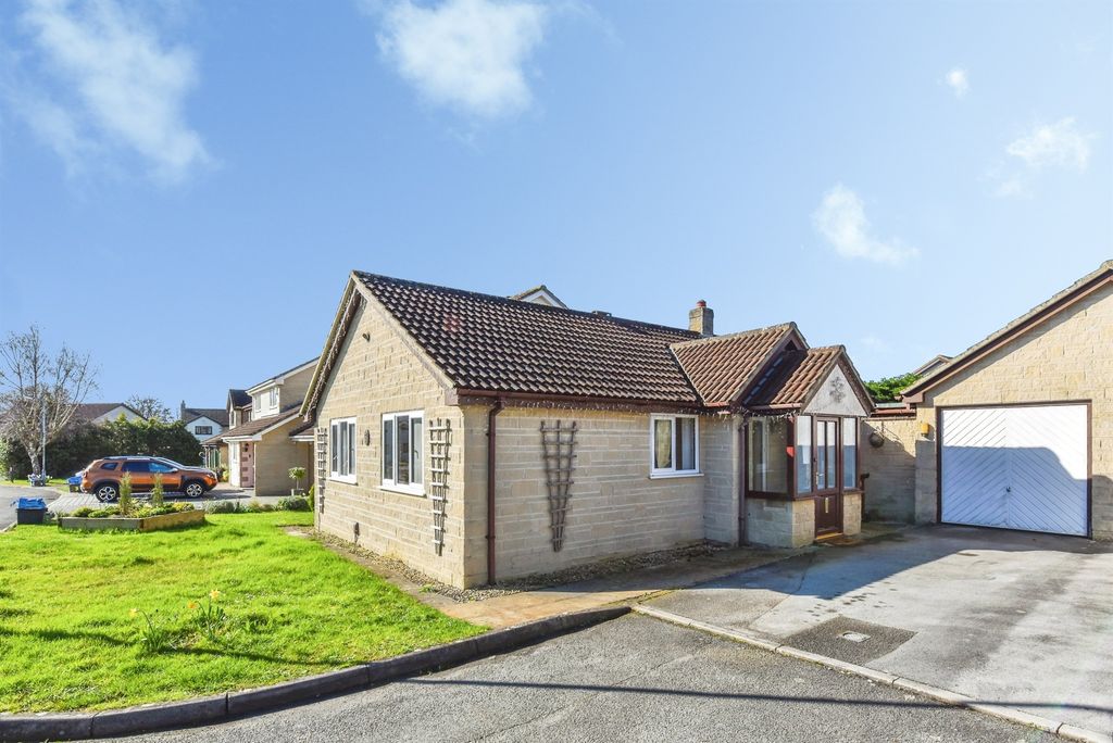 Property photo 1 of 19