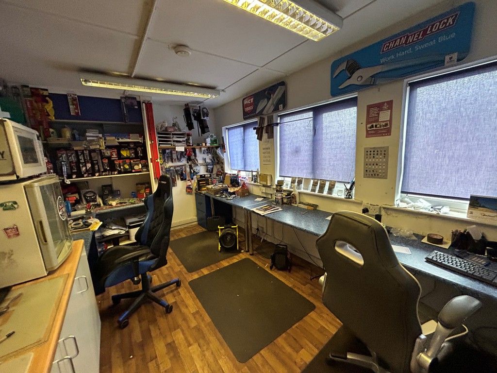 Property photo 2 of 5 Photo 2