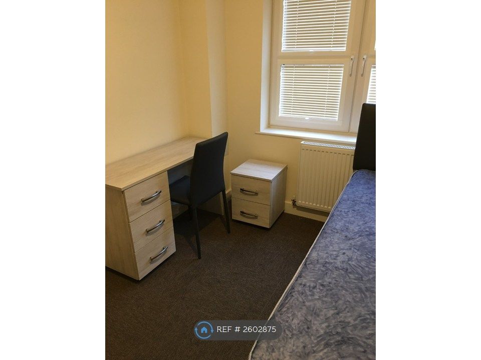 Property photo 3 of 14 Desk, Chair Bedside Table