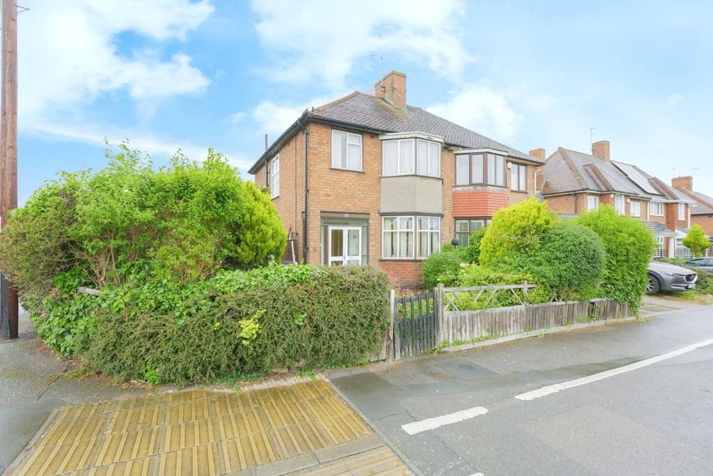 Property photo 1 of 16 Photo