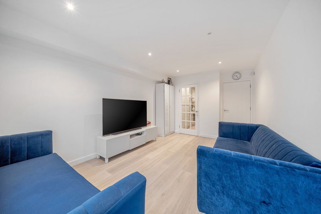 Property photo 2 of 20 1405823-4-6985c04...