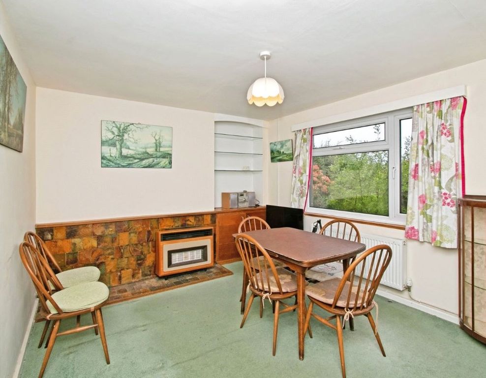 Property photo 3 of 5 Dining Room