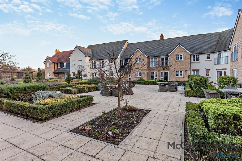 Additional image 4 of 1 bed flat for saleRoslyn Court, Lisle Lane, Ely CB7