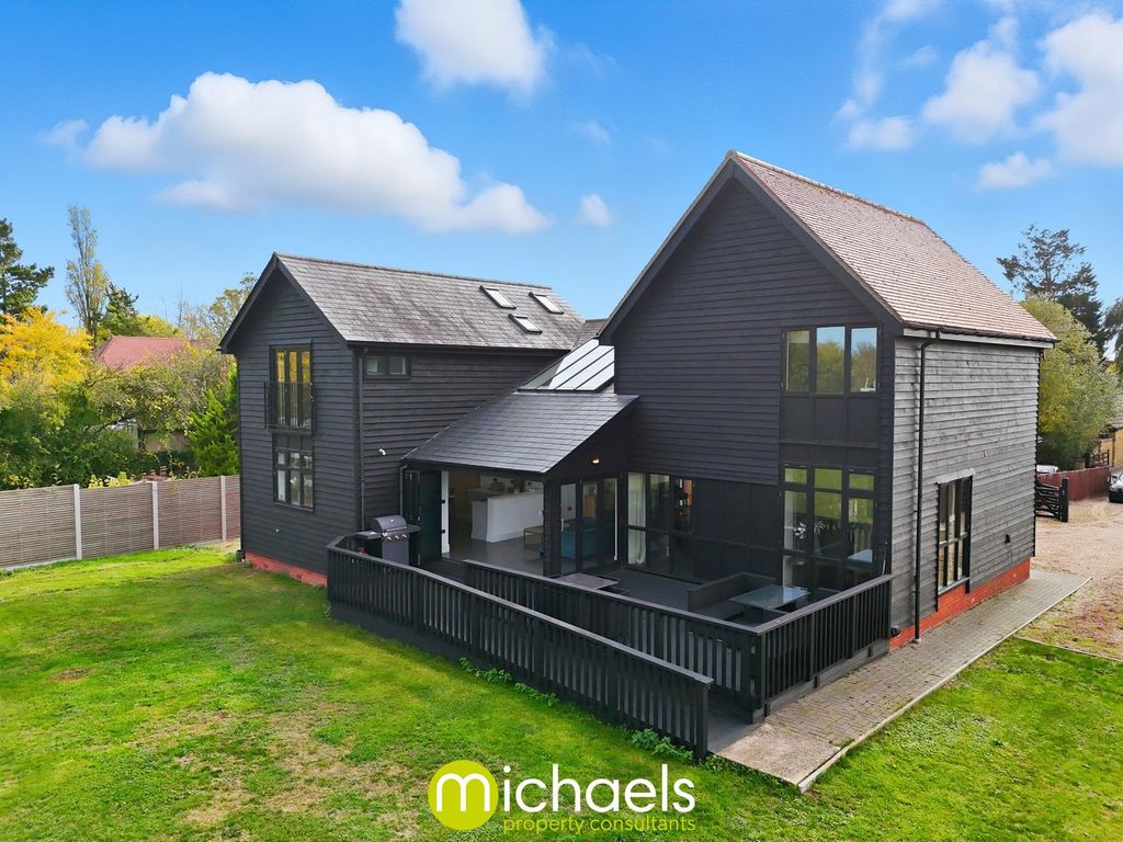 Property photo 3 of 46