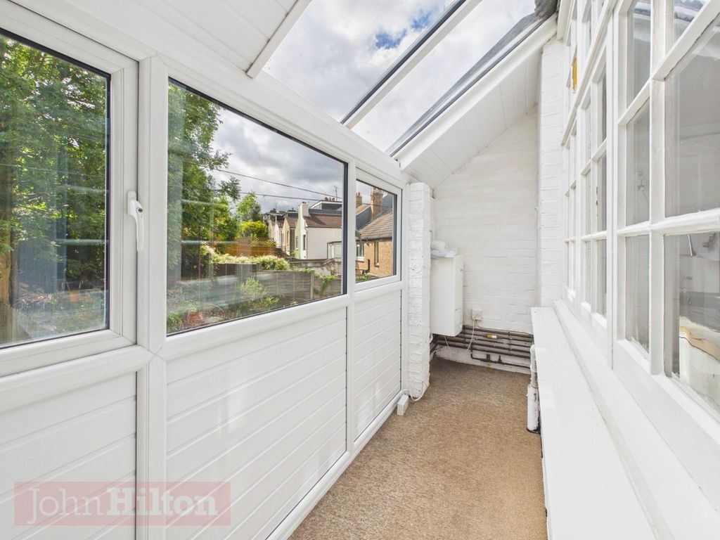 Property photo 3 of 11 Pr0298-Still007.Jpg