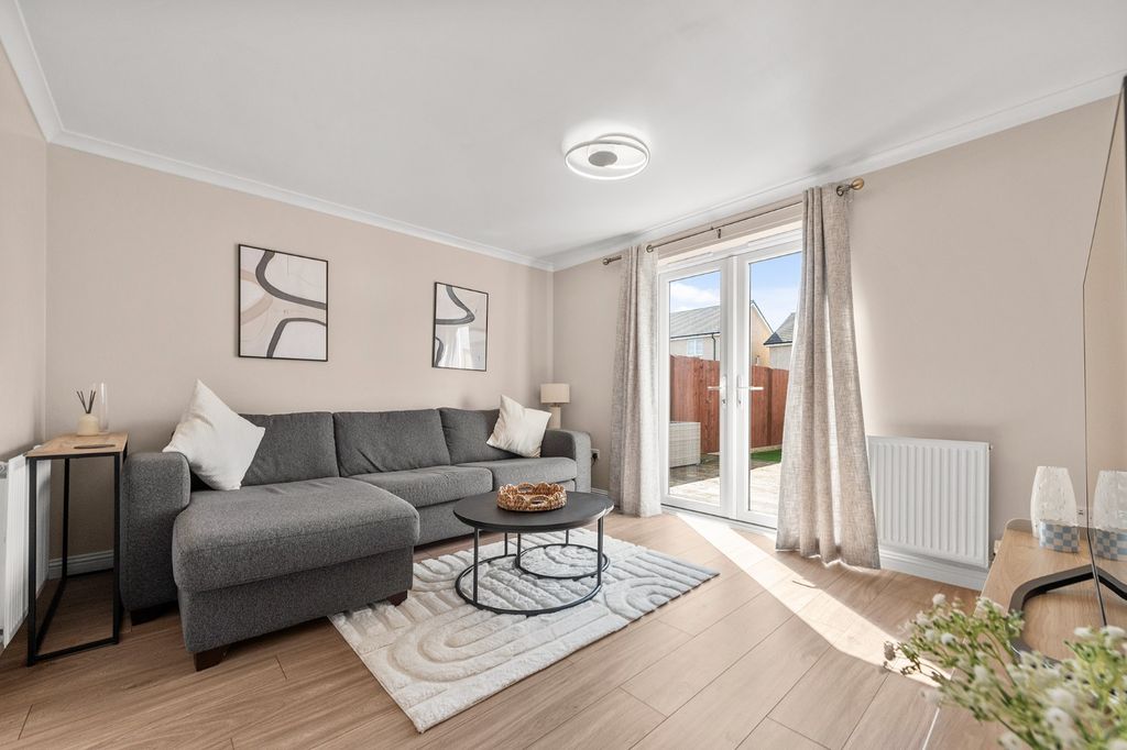 Property photo 3 of 26 5084366