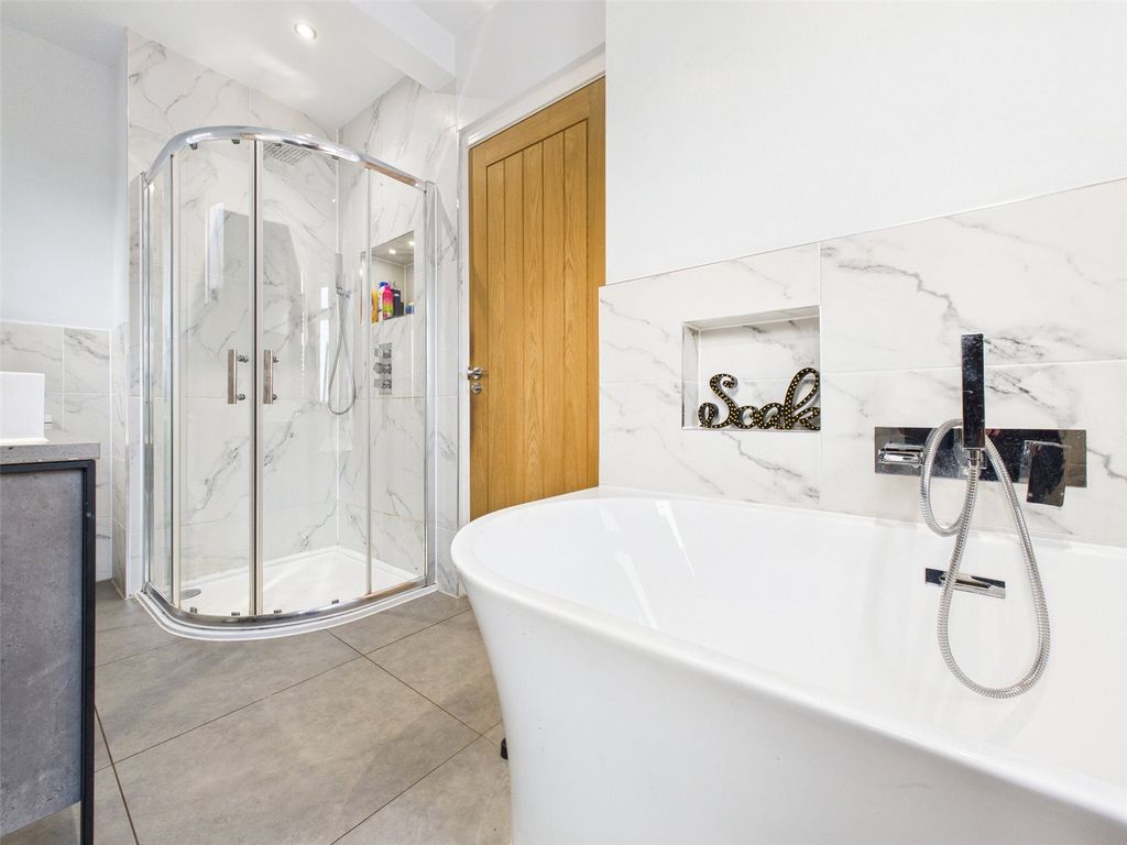 Property photo 3 of 13 Picture No. 12