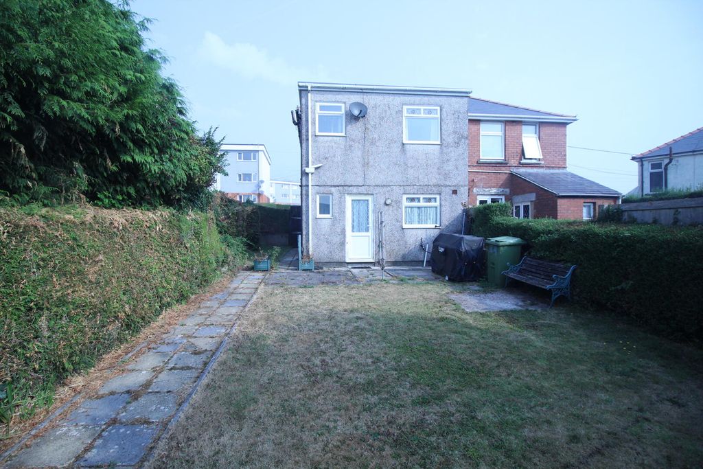 Property photo 2 of 16 Rear Garden