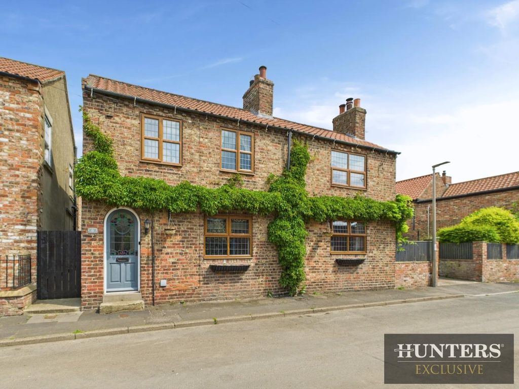 Property photo 1 of 22 9Fb07c32-Cam05333G0-Pr0113-Still036.Jpg
