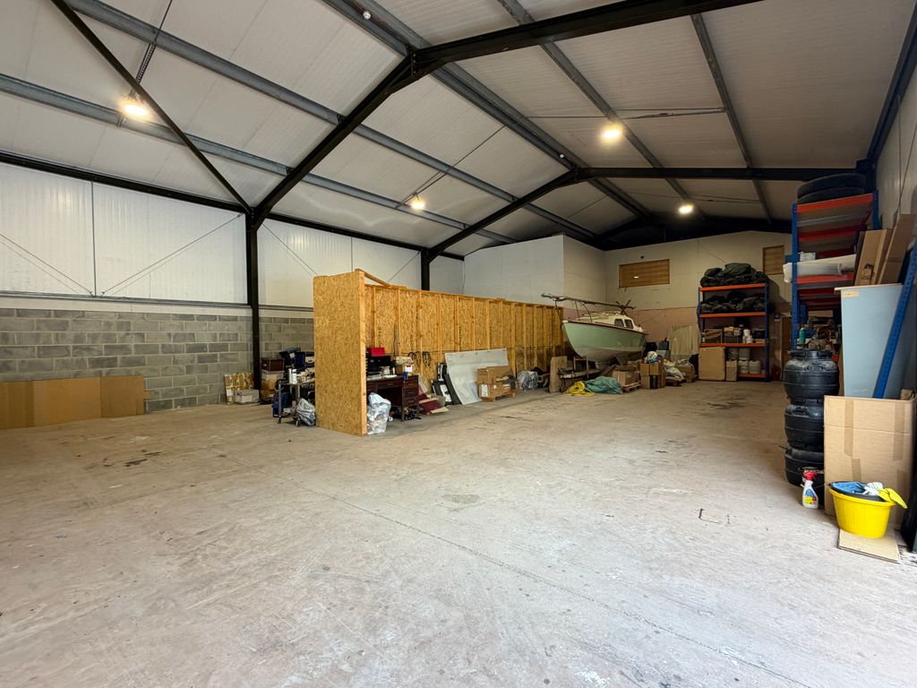Property photo 2 of 4