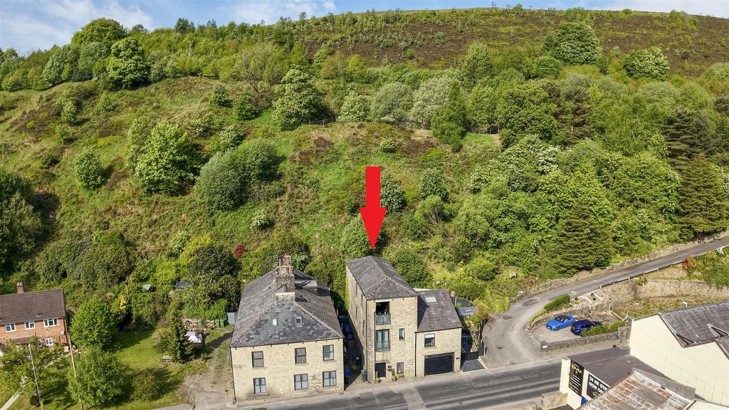 Property photo 2 of 18 Aerial Setting