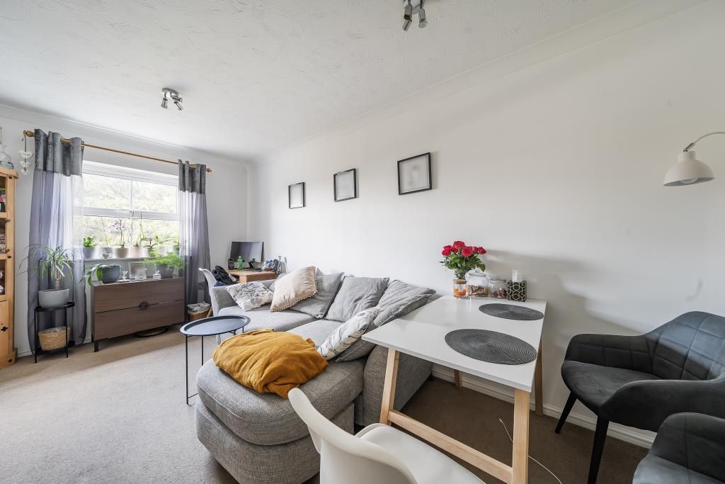 Property photo 3 of 21 Reception