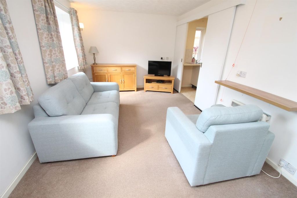 Property photo 3 of 8 Img_0116.Jpg