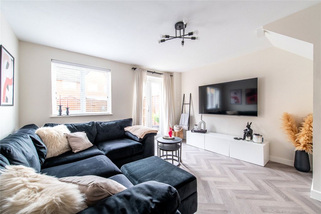 Property photo 2 of 19 Picture 2