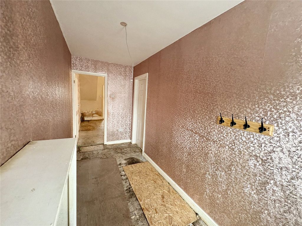 Property photo 2 of 21 Picture No. 25