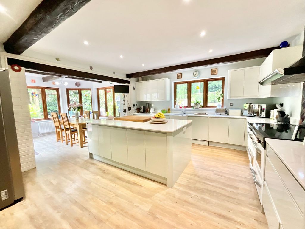 Property photo 2 of 53