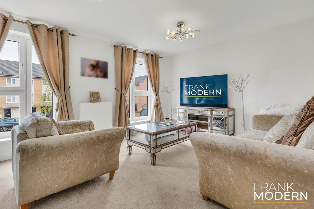 Property photo 2 of 30 Living Room