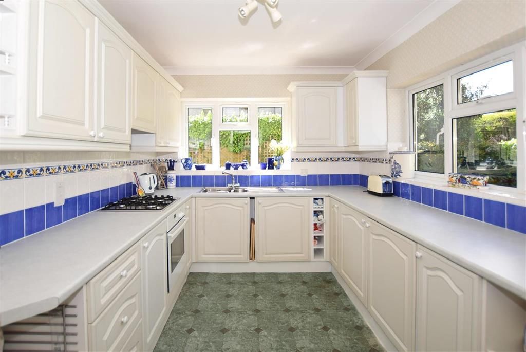 Property photo 1 of 12 Kitchen