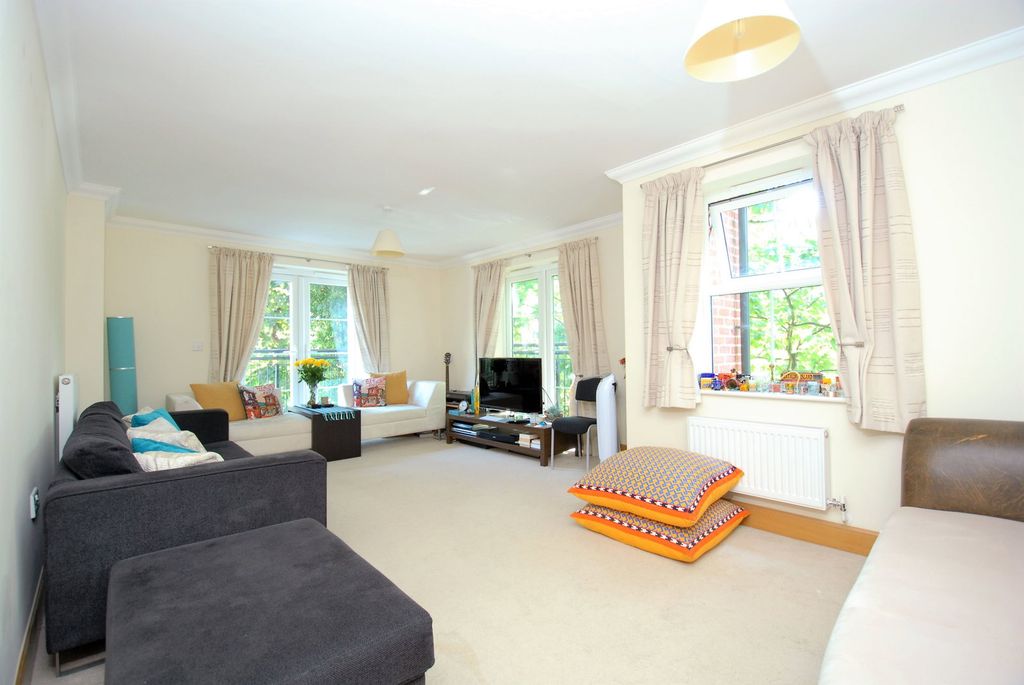 Property photo 3 of 9