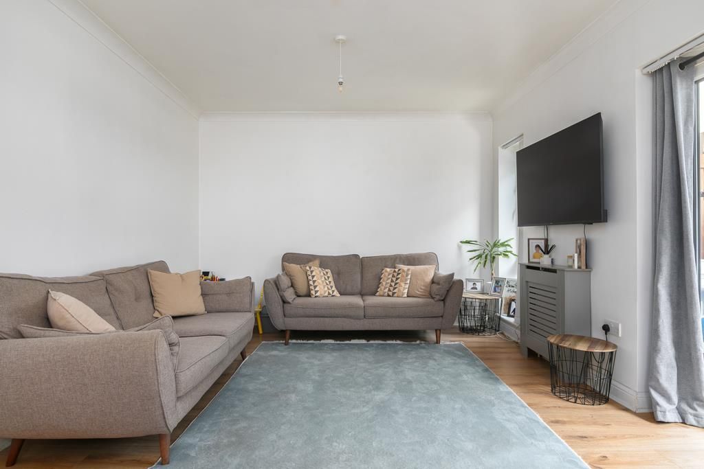 Property photo 2 of 17 Ily_2692 Copy.Jpg