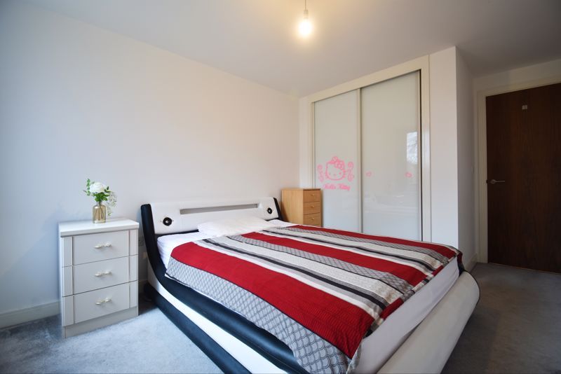 Property photo 3 of 12 Photo 8