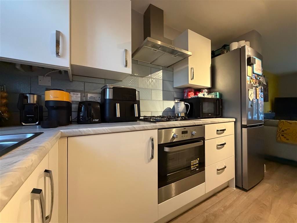 Property photo 3 of 11 Image